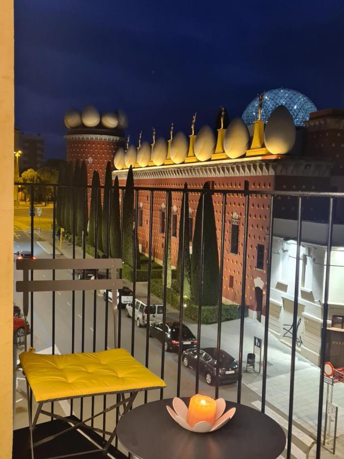 Apartamentos Enfrente Del Museo Dali フィゲラス エクステリア 写真