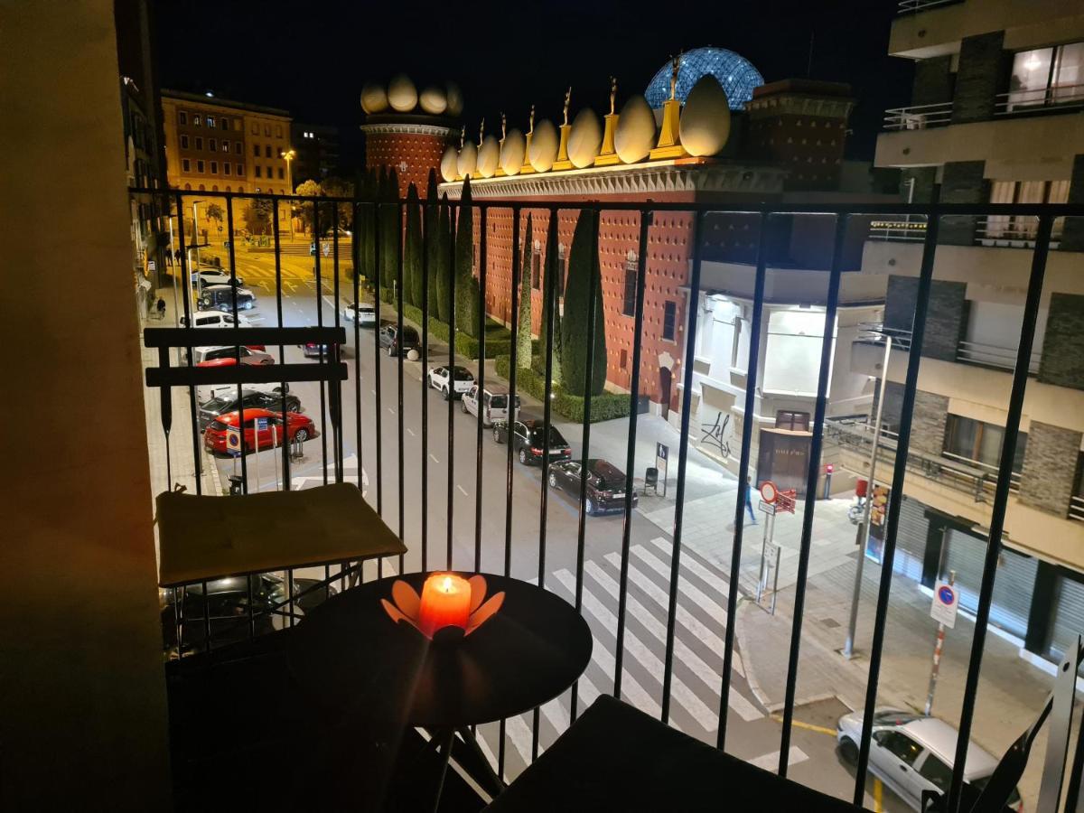 Apartamentos Enfrente Del Museo Dali フィゲラス エクステリア 写真